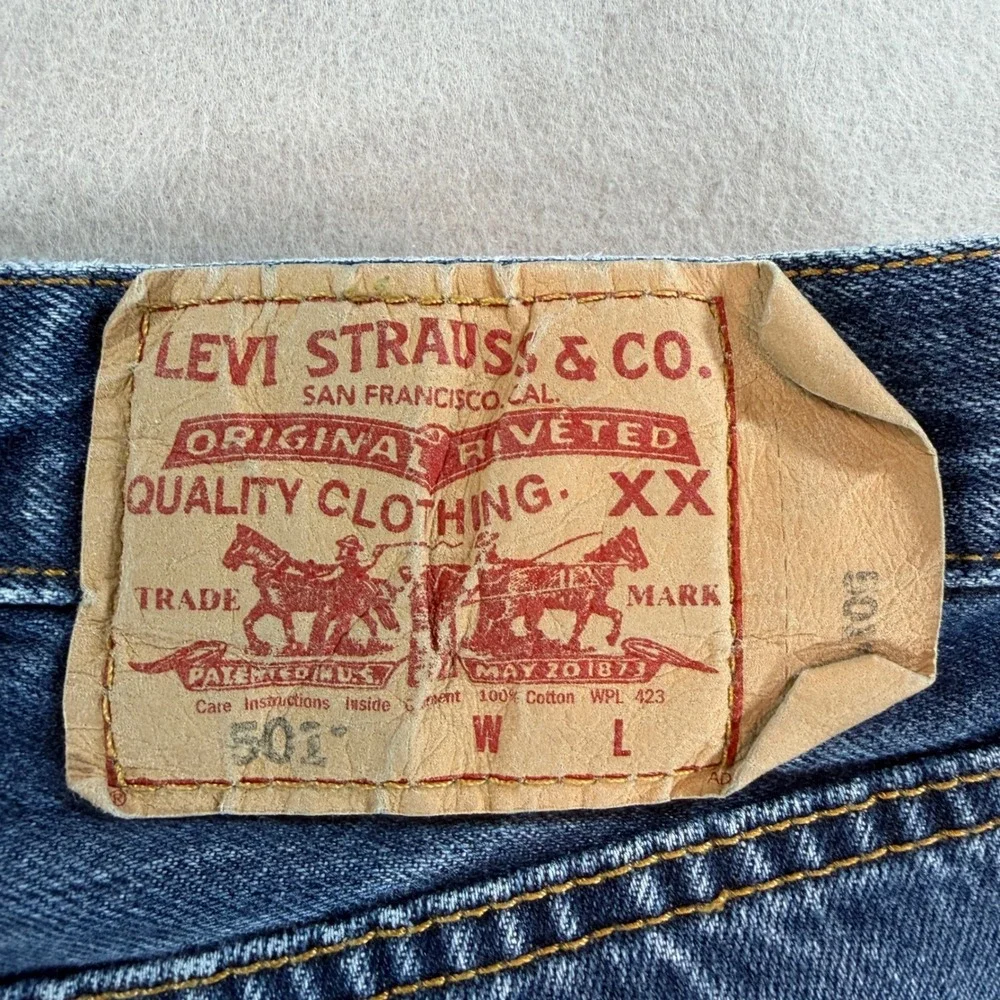 Levis 501 Original Fit Straight Leg Blue Jeans 15501-0186 Men 29x32
